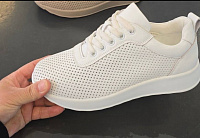 Adidași femei